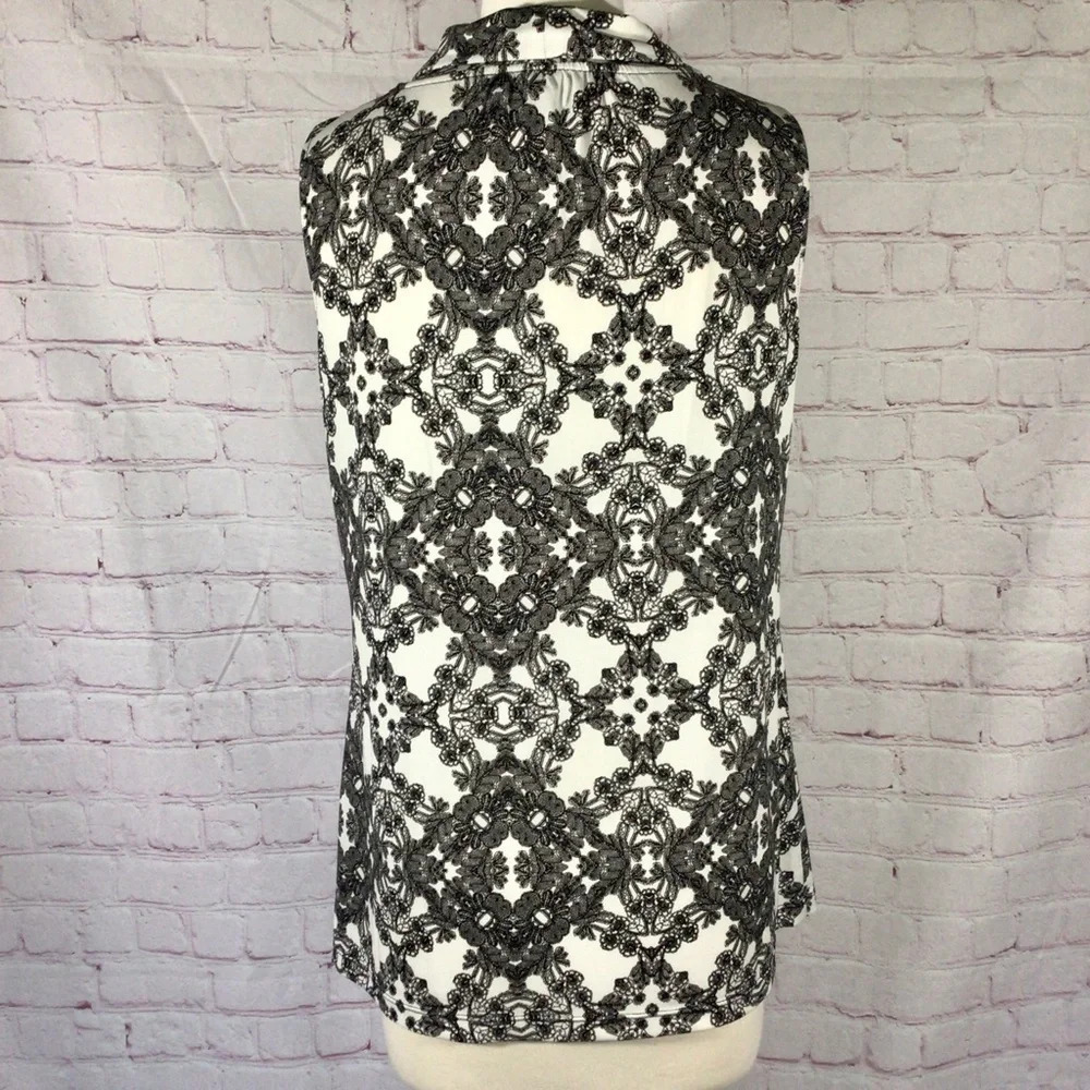 Worthington Black and Cream Sleeveless Blouse - Size Medium - Picture 5 of 7